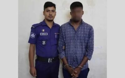কক্সবাজারে ছিনতাইয়ে জড়িত পুলিশের ‘সাবেক সদস্য’ আটক