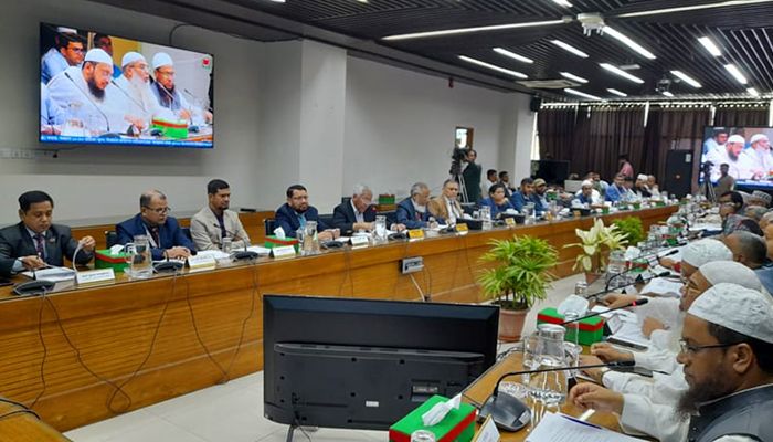 সুষ্ঠু নির্বাচন আয়োজনে রাজনৈতিক দলগুলোর সহযোগিতা চাইলেন সিইসি