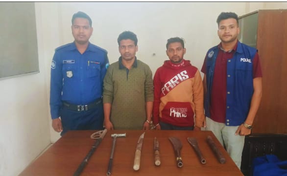 পেকুয়ায় প্রজন্ম লীগ সভাপতিসহ ২ জন গ্রেপ্তার, দেশীয় অস্ত্র ও অস্ত্র সরঞ্জাম উদ্ধার