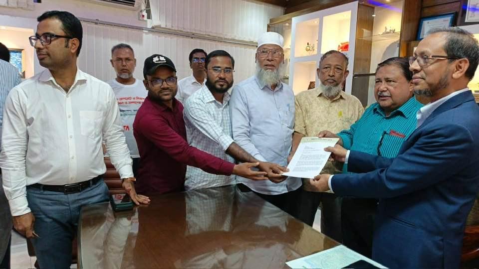 বিজ্ঞান ও প্রযুক্তি বিশ্ববিদ্যালয় প্রতিষ্ঠার দাবিতে কক্সবাজার প্রেসক্লাবের স্মারকলিপি