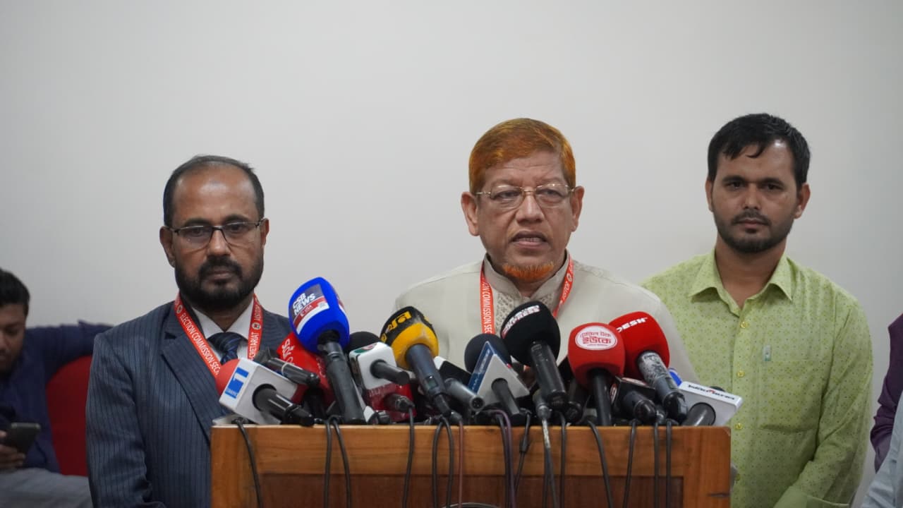 প্রবাসীদের ভোটাধিকার নিশ্চিত করতে সব প্রক্রিয়া সম্পন্ন: ডক্টর হামিদুর রহমান আযাদ