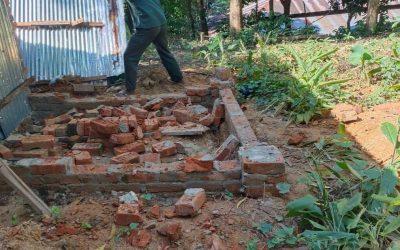 খুটাখালীতে নির্মানাধিন ২ বসতঘর গুড়িয়ে দিল বনবিভাগ