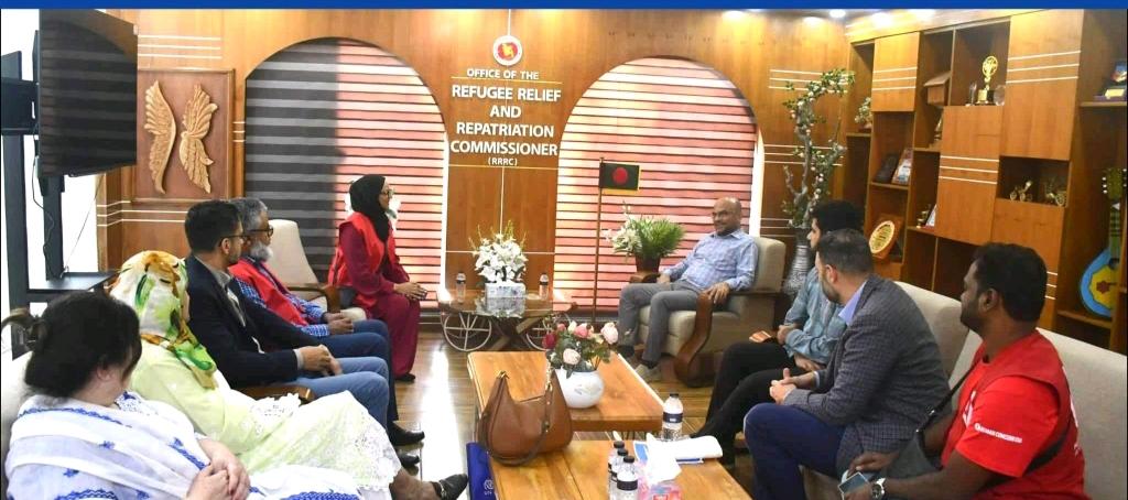 রোহিঙ্গা ক্যাম্প ঘুরে গেলেন কানাডা’র সংসদীয় প্রতিনিধি দল
