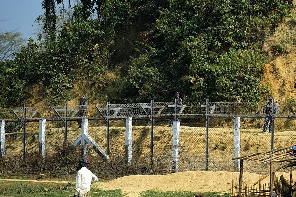মিয়ানমারের গুলিবর্ষণ, টেকনাফ সীমান্তে চরম উদ্বেগ