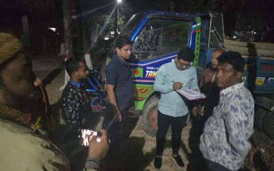 মহেশখালীতে ৩টি বালু ভর্তি ডাম্পার আটক, লাখ টাকা জরিমানা