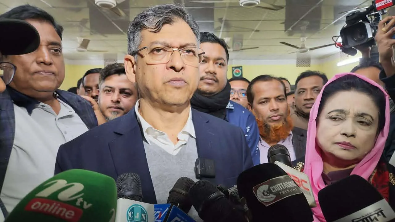 দোষারোপের রাজনীতি থেকে বেরুতে হবে-সালাহউদ্দিন আহমদ