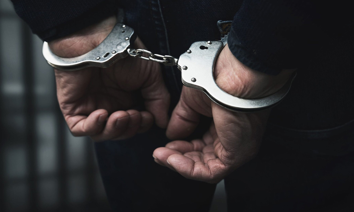 প্রাথমিক শিক্ষক নিয়োগ পরীক্ষায় প্রশ্ন ফাঁস চক্রের ৮ সদস্য আটক