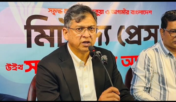 যে দেশে গণমাধ্যমের স্বাধীনতা নিশ্চিত থাকে সে দেশের গণতন্ত্র শক্তিশালী হয়- সালাহউদ্দিন আহমদ