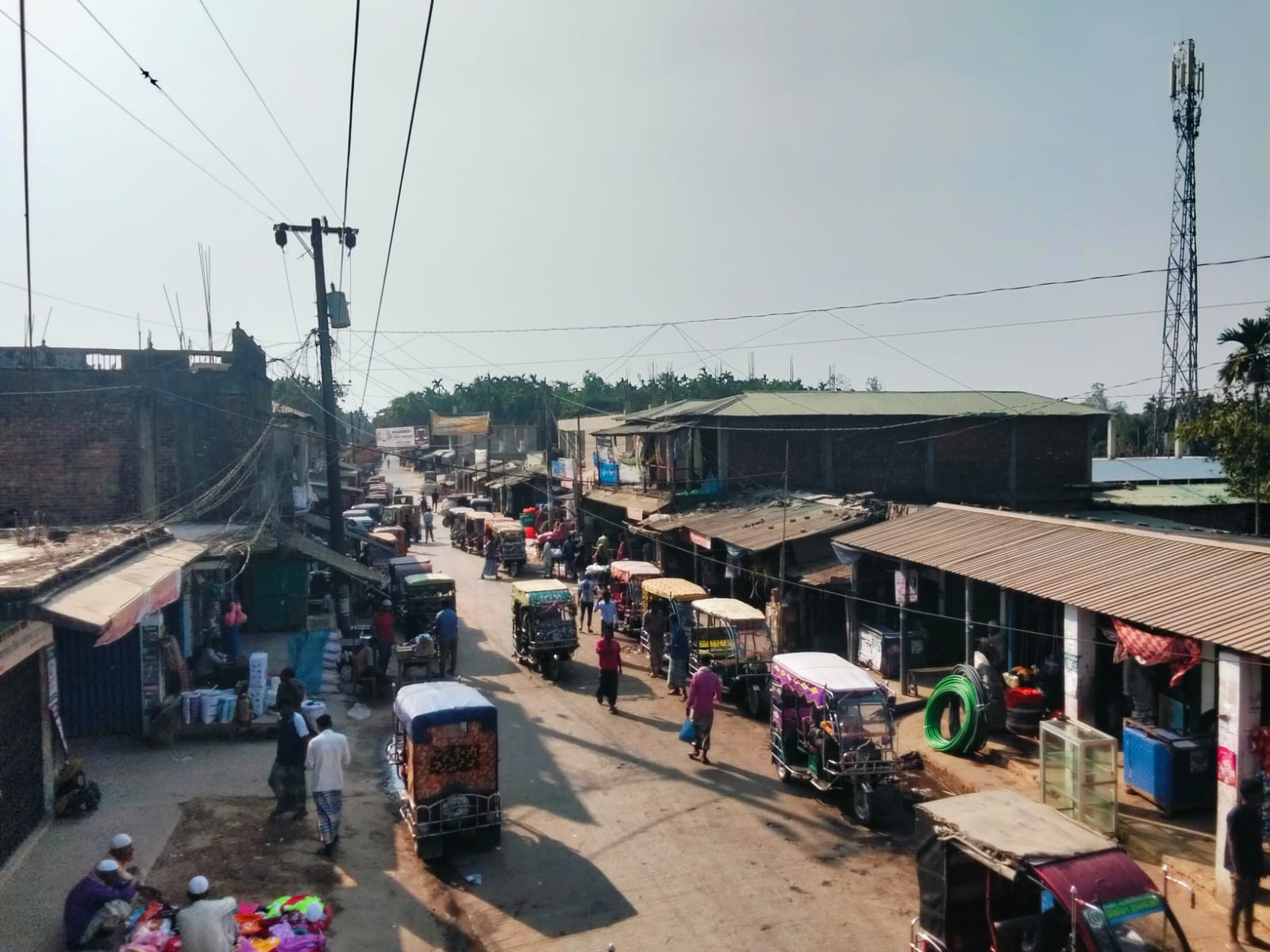 উখিয়ার মরিচ্যা–পাতাবাড়ী সড়কে সিএনজি ভাড়া ২০ টাকা: ক্ষোভে ফুঁসছে যাত্রীরা