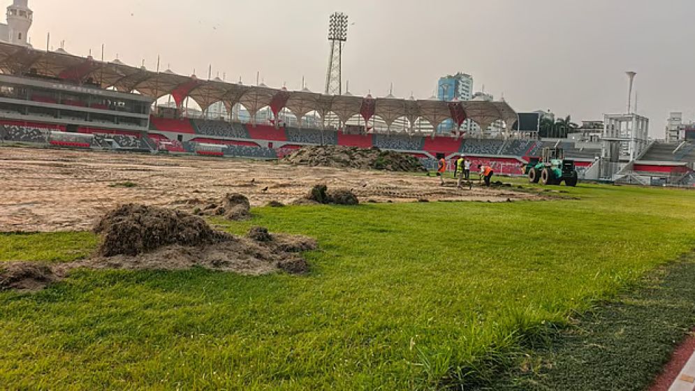 ১০ লাখ শেষ দশ মাসে, মন্ত্রী বললেন ‘ডাল মে কুচ কালা হে’