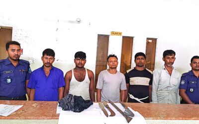 ডাকাতির ছক ভেস্তে দিল পুলিশ, অস্ত্রসহ ৫ ডাকাত গ্রেপ্তার