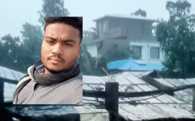 বনের জমিতে ইয়াবা কারবারীর তিন তলা বাড়ী