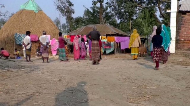 কোনাখালীতে বৃদ্ধ বাবা-মাকে জিম্মি করে আপন ভাইকে হয়রানির অভিযোগ