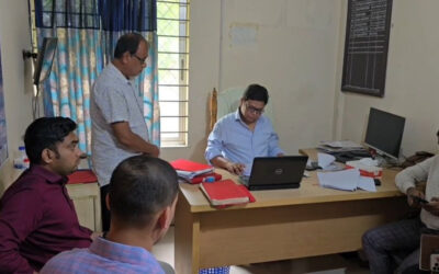 অদক্ষতা ও বহিরাগতদের দিয়ে দাপ্তরিক কাজ ভূমি অফিসের সব কর্মকর্তা-কর্মচারী বরখাস্ত