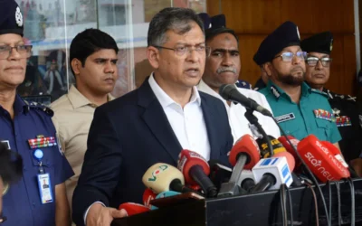 অবৈধ অস্ত্র উদ্ধারে তথ্য দিলে ২ লাখ টাকা পর্যন্ত পুরস্কার ঘোষণা স্বরাষ্ট্রমন্ত্রীর