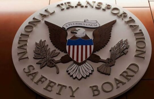 মার্কিন বিমানবাহিনীর ঘাঁটিতে বিমান বিধ্বস্ত, নিহত সব আরোহী